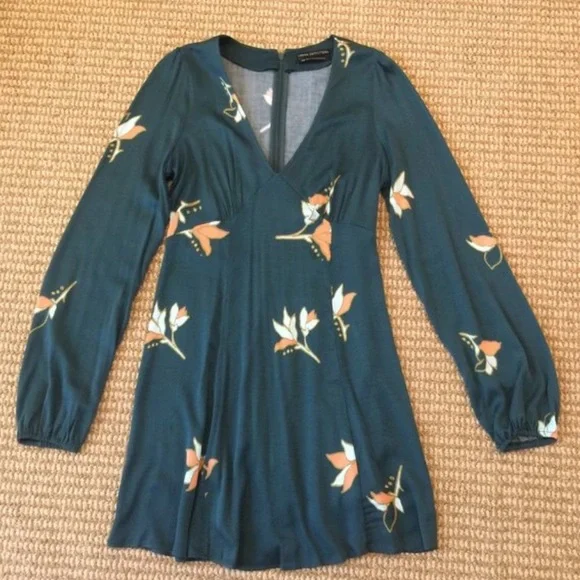 Urban Outfitters (UO) Isabel Empire Waist Mini Dress Green Floral - Picture 2 of 6